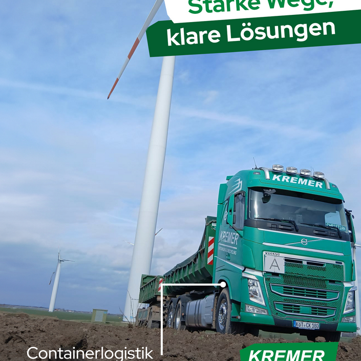 🚛 „Sieht nach Alltag aus… ist aber viel mehr.“

Zwei Container. Ein LKW. Blauer Himmel. Windräder im Hintergrund....