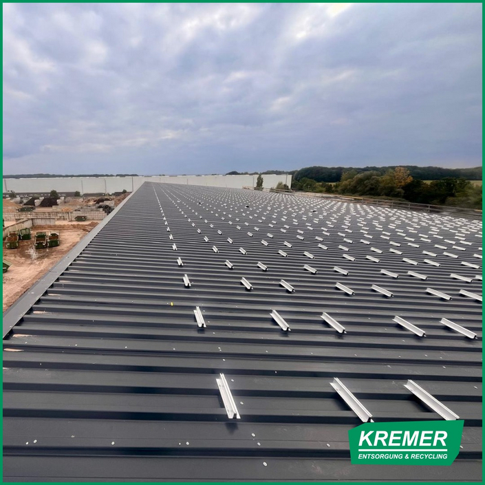 ⚡️ Wir gehen den nächsten Schritt in Richtung Zukunft! ⚡️

Am Standort Löbnitz hat in dieser Woche die Montage unserer...